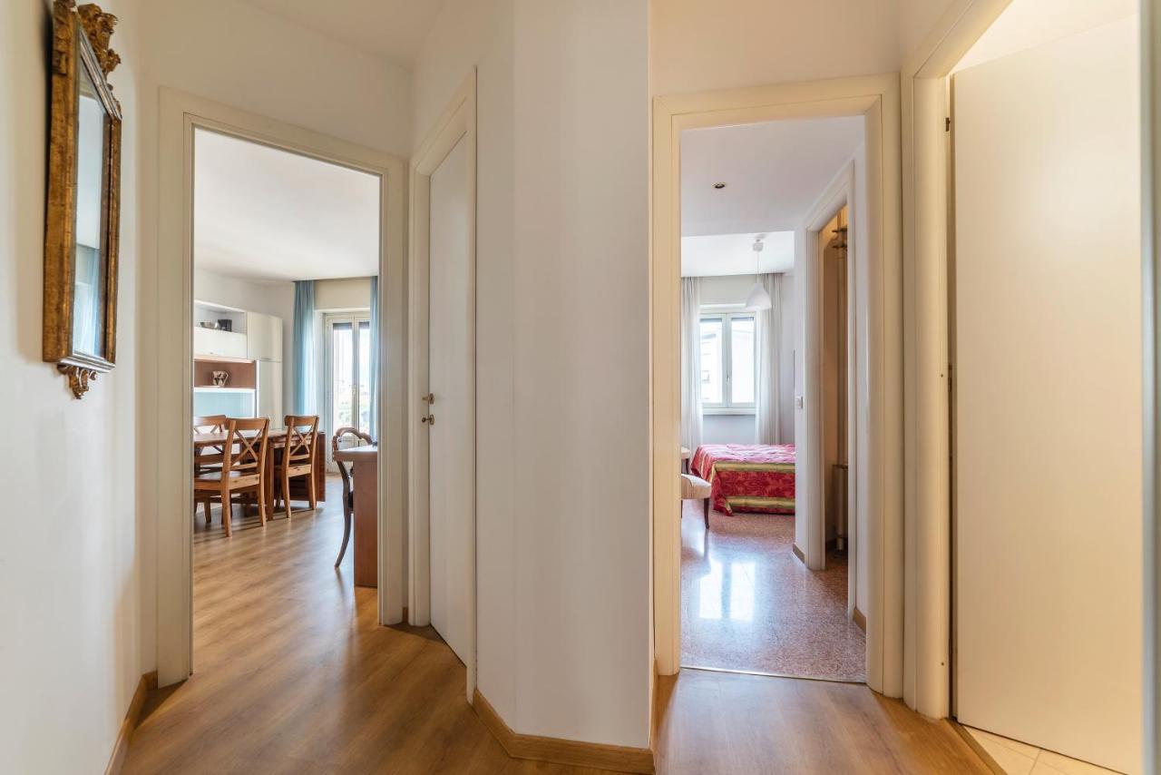 Sunny Apartment Piramide Roma Ngoại thất bức ảnh